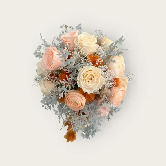 Bouquet rose e ranuncoli