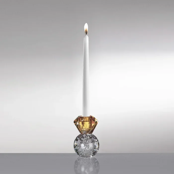 Candeliere in cristallo dal design elegante