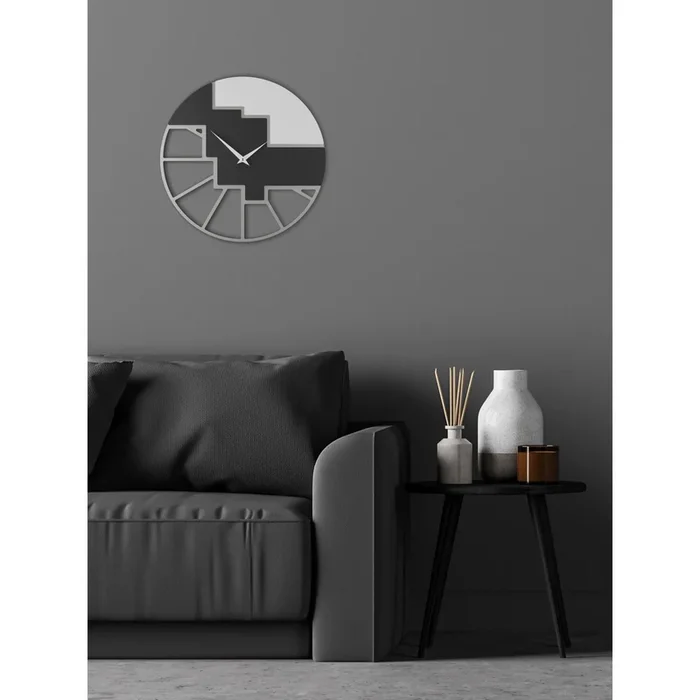 Orologio da parete rotondo in legno dal design moderno ed elegante Scalea