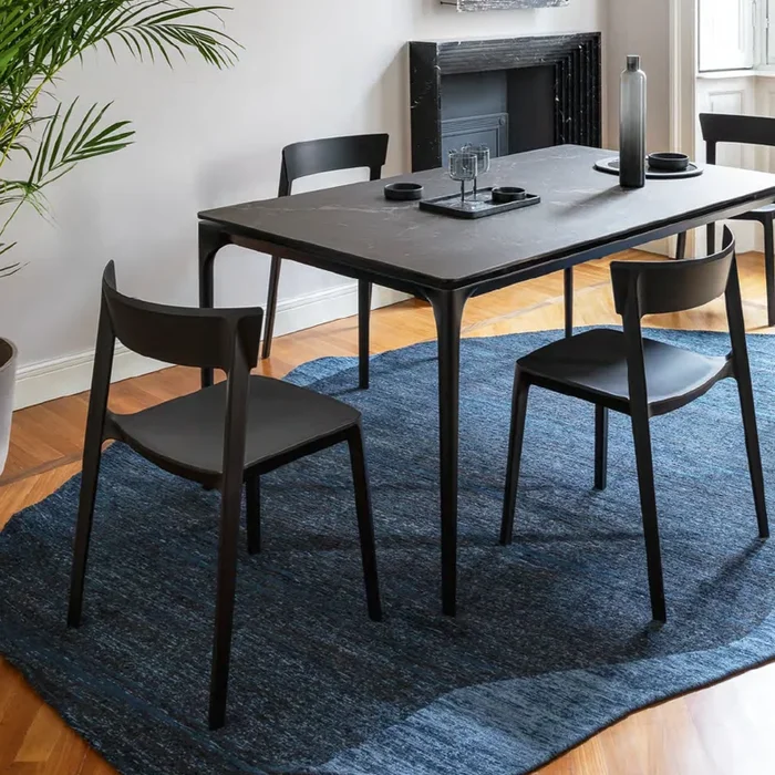 Sedia Impilabile Skin – Calligaris