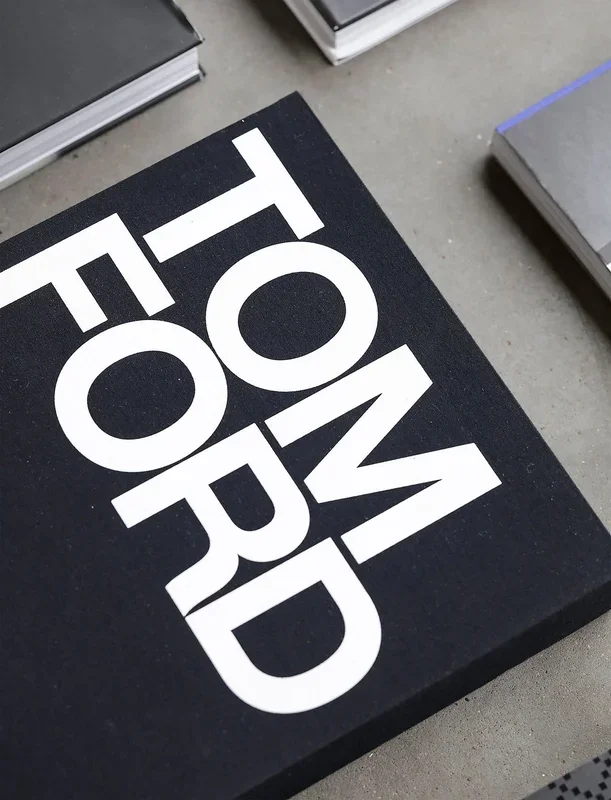 Tom Ford con cofanetto